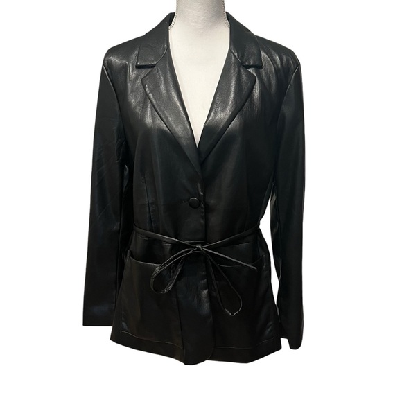 7 For All Mankind Faux Vegan Leather Belted Jacket Blazer Black Size Large - Picture 1 of 16